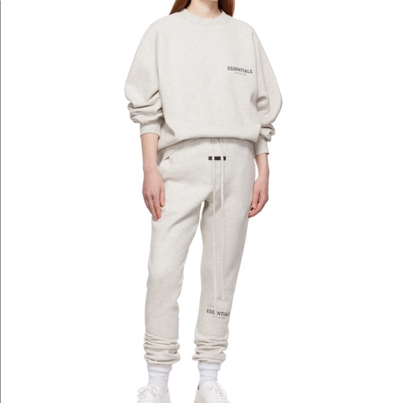 Essentials pullover sweater (NEW) - Picture 3 of 3